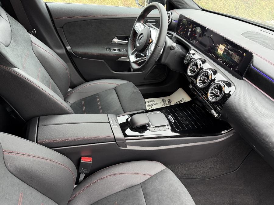 Mercedes-Benz CLA 180 D SHOOTING BRAKE Mercedes-Benz CLA 180 D SHOOTING BRAKE