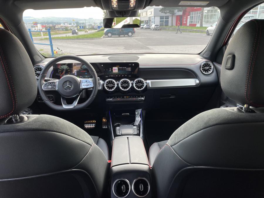 Mercedes-Benz EQB 300 4MATIC Mercedes-Benz EQB 300 4MATIC