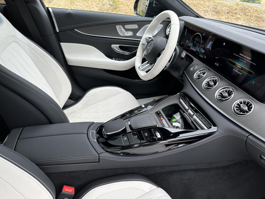 Mercedes-Benz MERCEDES-AMG GT 63 S E PERFORMANCE 4-DVEROVE KUPE Mercedes-Benz MERCEDES-AMG GT 63 S E PERFORMANCE 4-DVEROVE KUPE