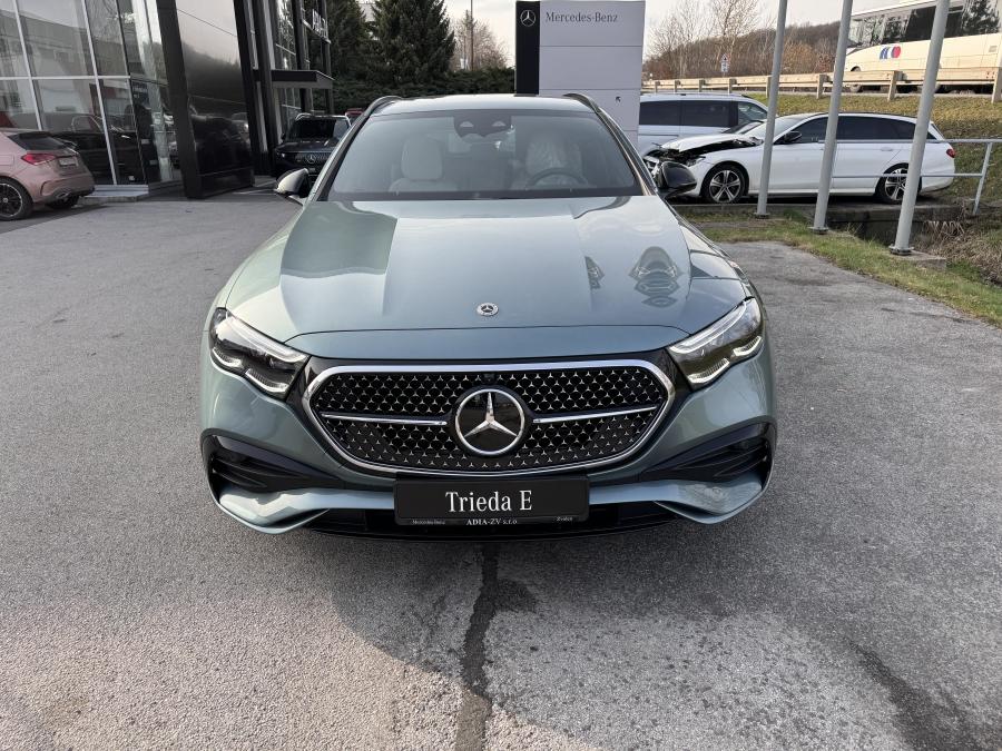Mercedes-Benz E 220 D Mercedes-Benz E 220 D
