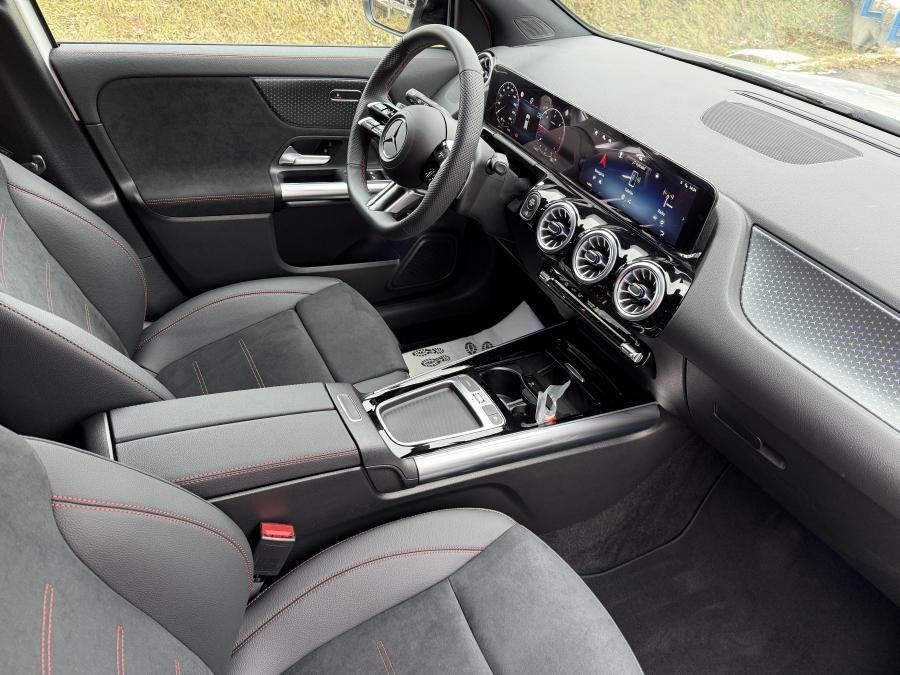Mercedes-Benz GLA 180 D Mercedes-Benz GLA 180 D