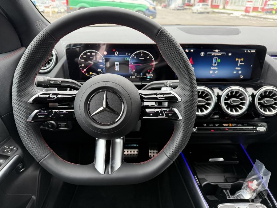 Mercedes-Benz GLA 180 D Mercedes-Benz GLA 180 D