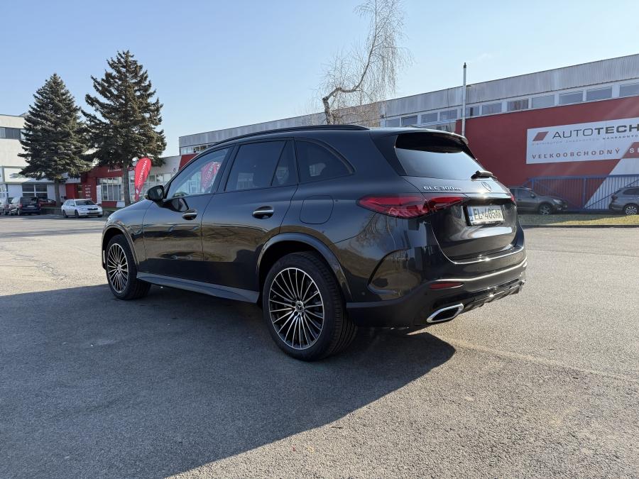 Mercedes-Benz GLC 300 DE 4MATIC Mercedes-Benz GLC 300 DE 4MATIC