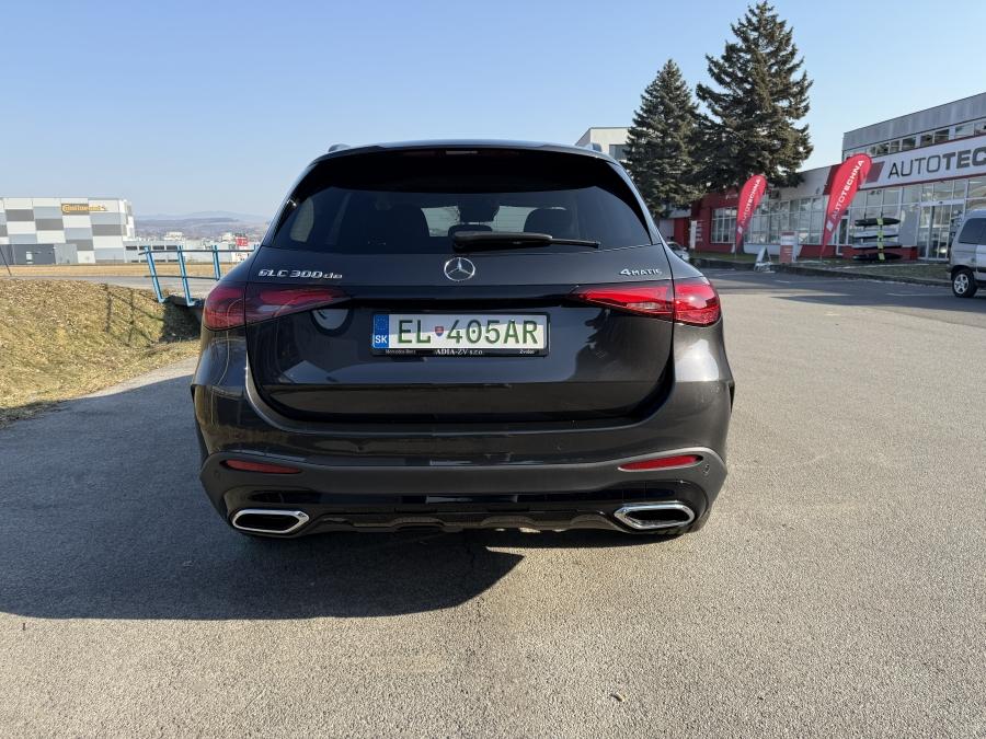 Mercedes-Benz GLC 300 DE 4MATIC Mercedes-Benz GLC 300 DE 4MATIC