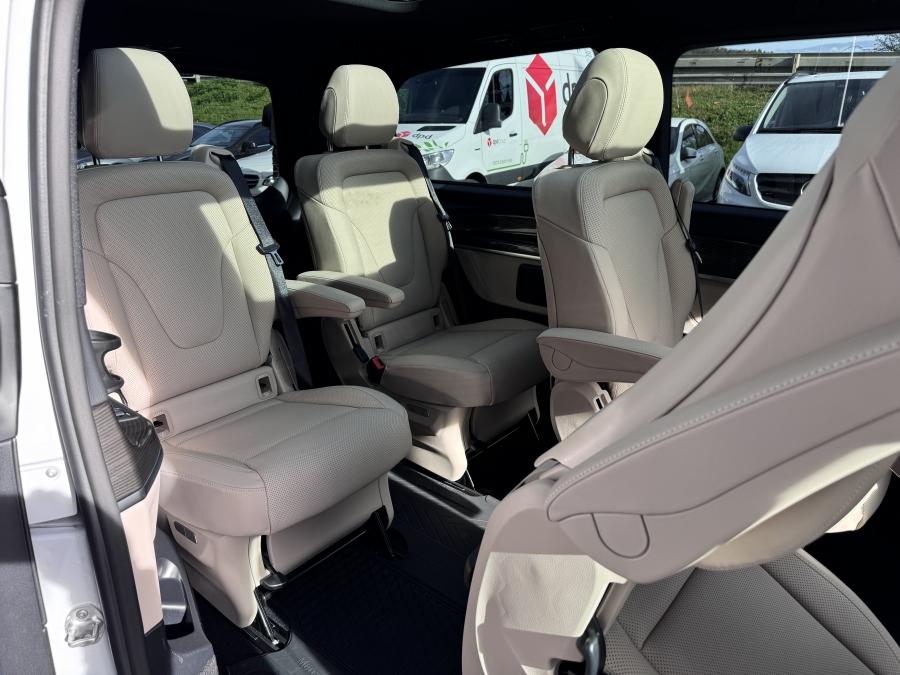 Mercedes-Benz TRIEDA V 300 D LONG Mercedes-Benz TRIEDA V 300 D LONG
