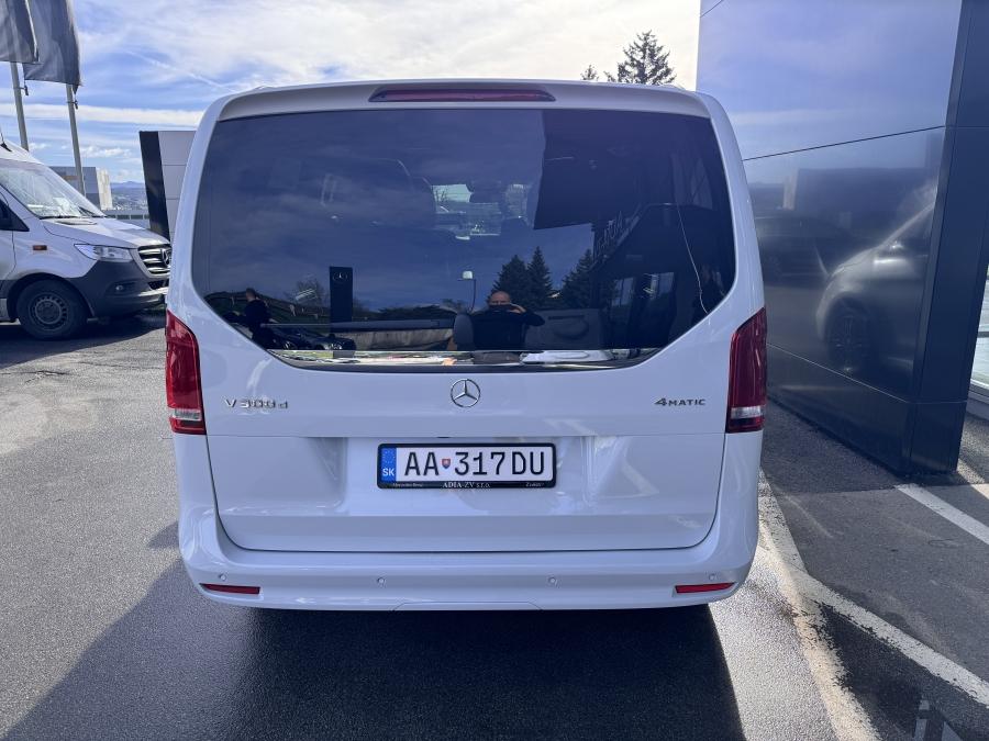 Mercedes-Benz TRIEDA V 300 D LONG Mercedes-Benz TRIEDA V 300 D LONG